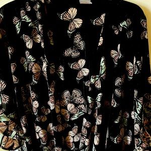 Nice Butterfly blck coverup